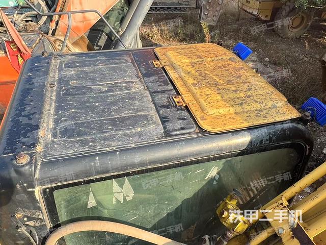 駕駛室頂部（整機(jī)外觀）