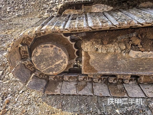 右驱动轮(行走机构) 右驱动轮(行走机构)