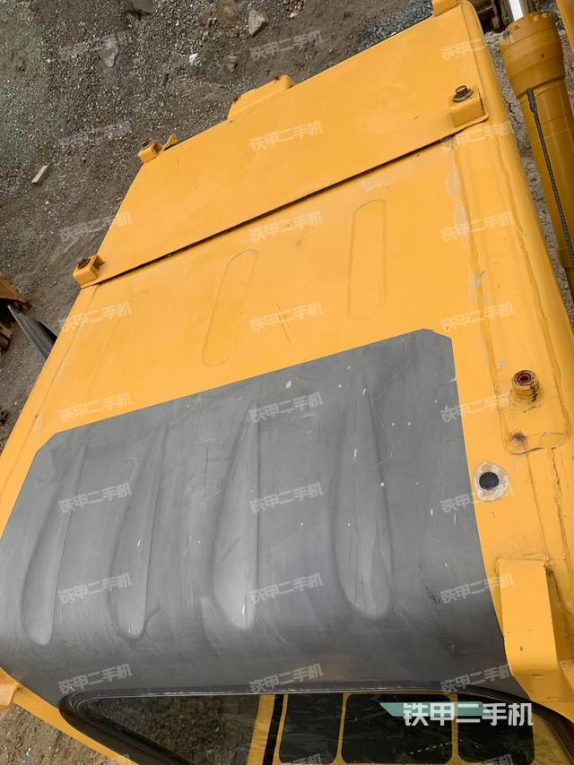 駕駛室頂部（整機(jī)外觀）