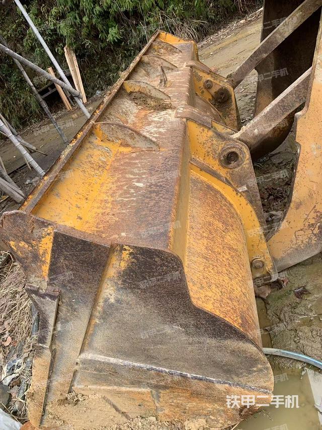 工作裝置整體（整機(jī)外觀及大件）