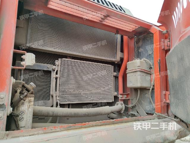 散熱器正面（大件艙室）