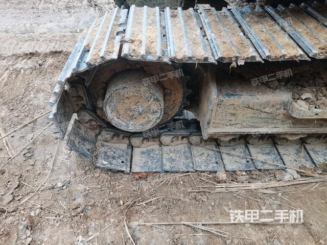 左驅(qū)動(dòng)輪（行走機(jī)構(gòu)）