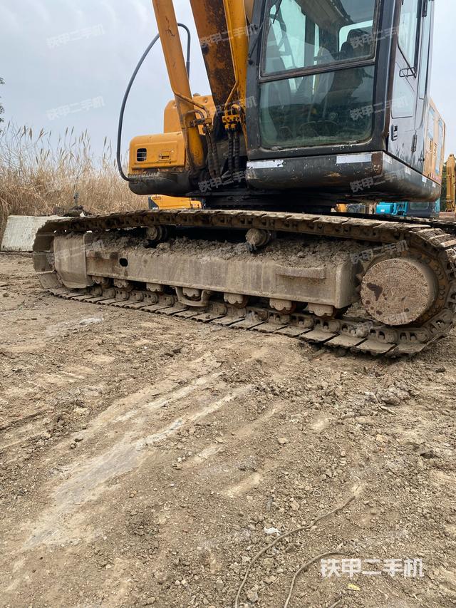 单侧履带整体（整机外观）