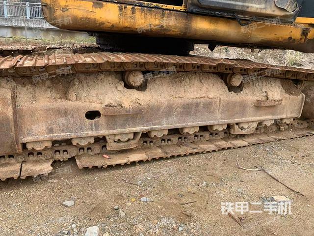 單側(cè)履帶整體（整機(jī)外觀）