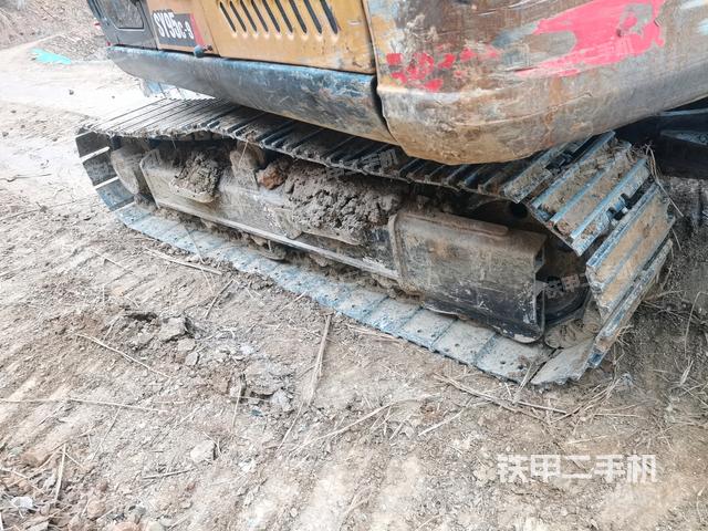 左側(cè)履帶整體?（行走機(jī)構(gòu)）