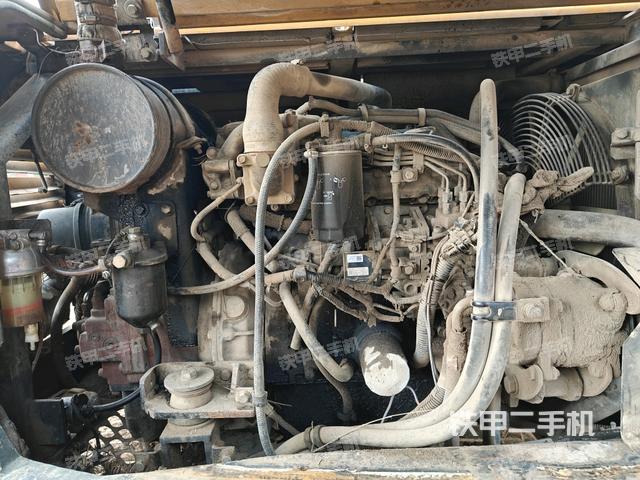 发动机室（上车部件）