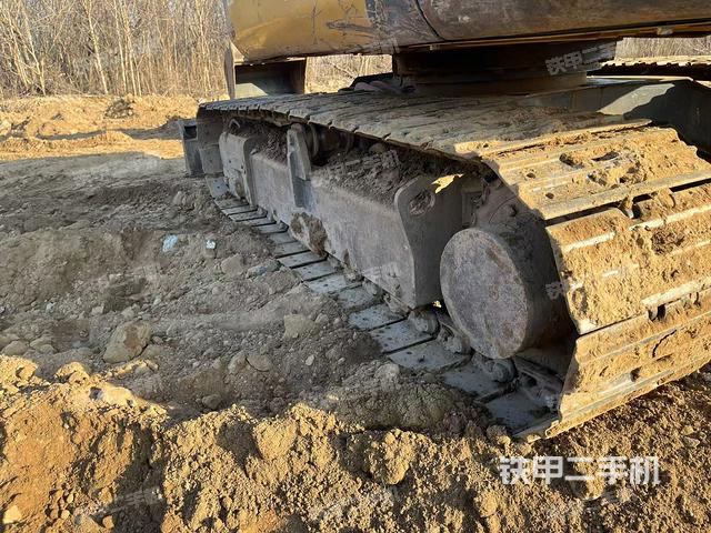 左側(cè)履帶整體?（行走機(jī)構(gòu)）