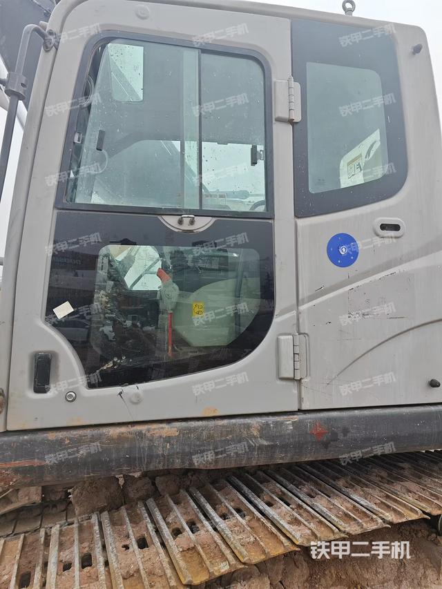 駕駛室左后45度（駕駛室部分）