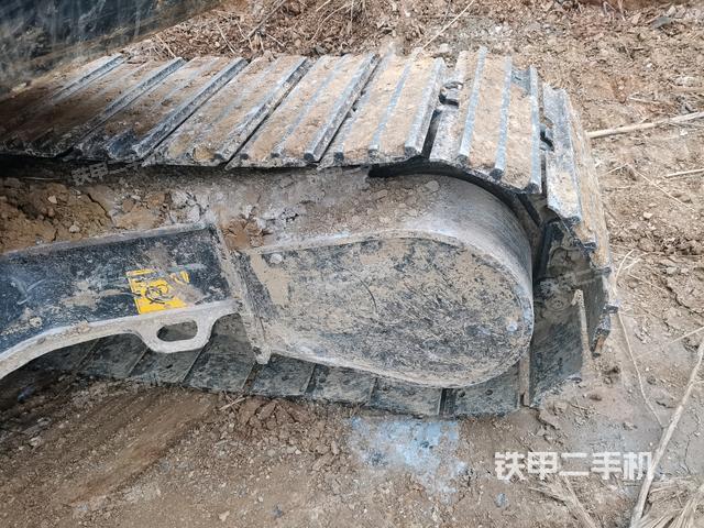 左側(cè)行走馬達(dá)蓋板（行走機(jī)構(gòu)）