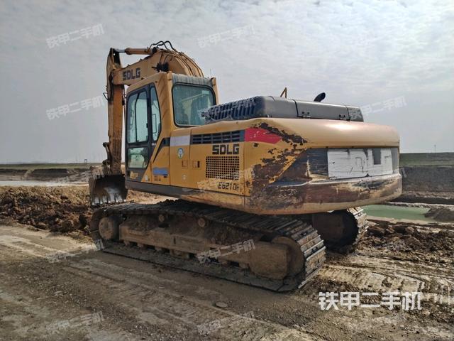 左后45(整機(jī)外觀) 左后45(整機(jī)外觀)