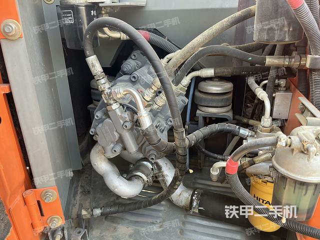 液壓泵室（大件艙室）