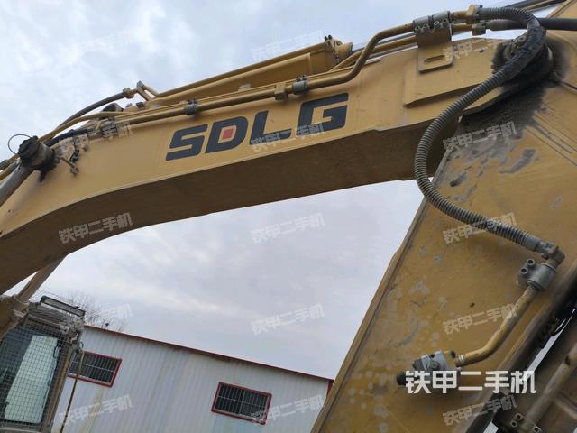 大臂整體?右側(cè)（工作和回轉(zhuǎn)裝置）