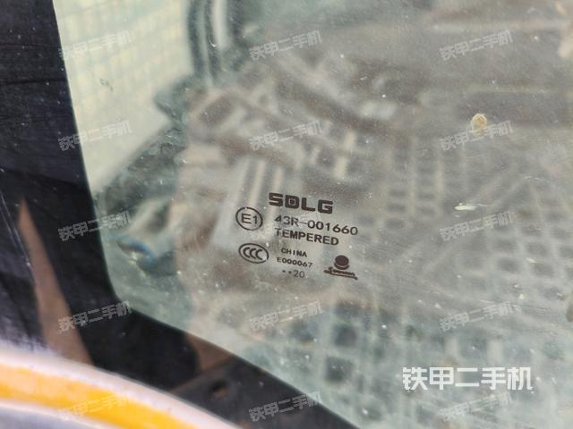 后窗玻璃角標(biāo)（駕駛室部分）