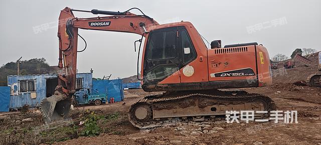 驾驶室整体（整机外观）