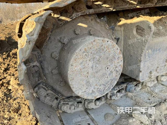 右驅(qū)動(dòng)輪（行走機(jī)構(gòu)）