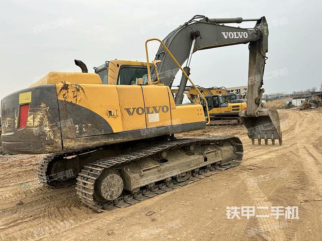 整機(jī)右后45°(整機(jī)外觀) 整機(jī)右后45°(整機(jī)外觀)