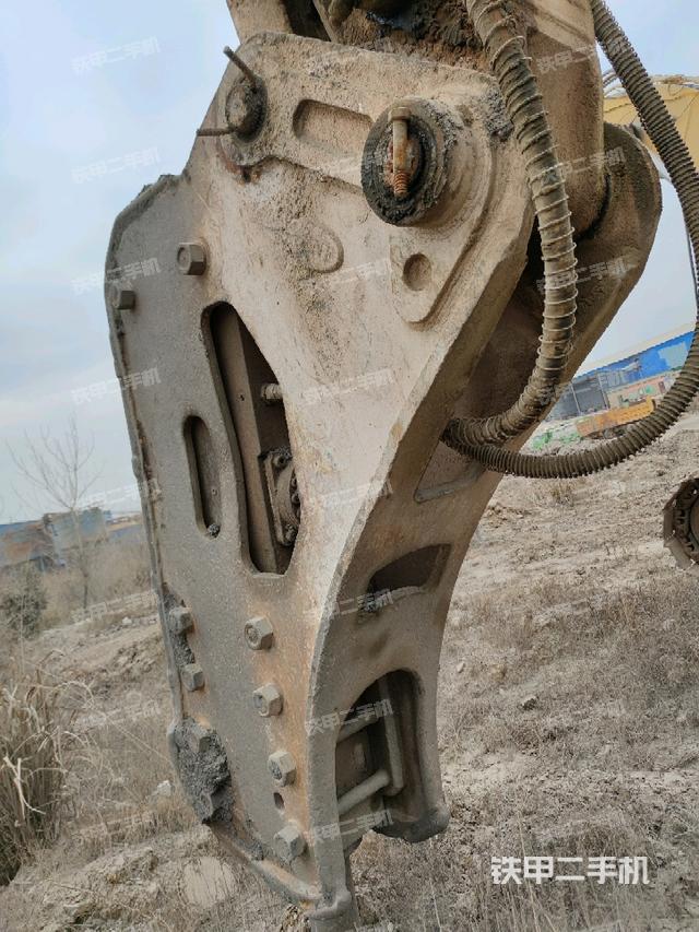 鏟斗右后整體（工作和回轉(zhuǎn)裝置）