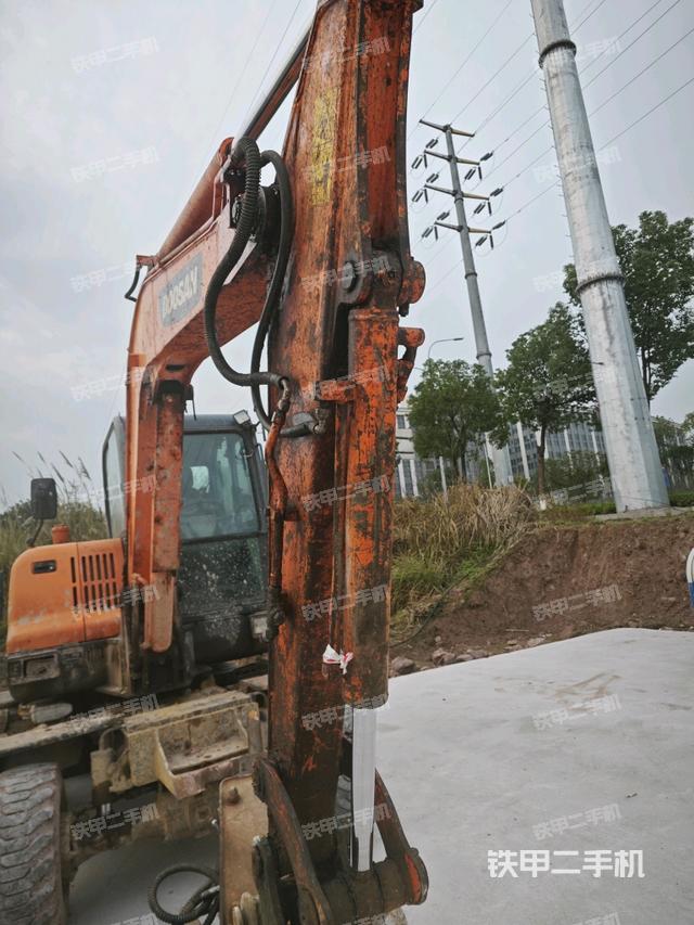 小臂整體右前（工作和回轉(zhuǎn)裝置）