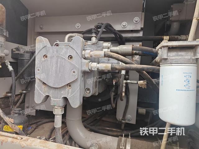 液壓泵斜45?左（大件艙室）