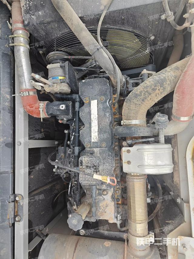 氣門室蓋螺絲特寫（上車部件）