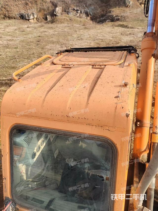 駕駛室頂部俯視（上車部件）