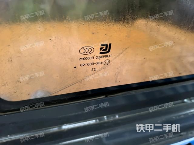 后窗玻璃角標(biāo)（駕駛室部分）