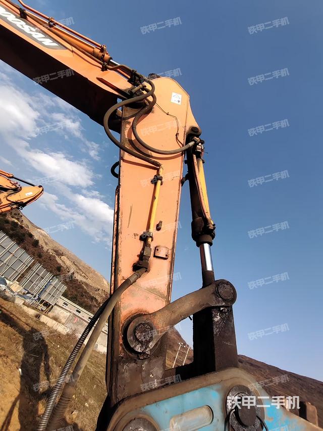 小臂整體左后（工作和回轉(zhuǎn)裝置）