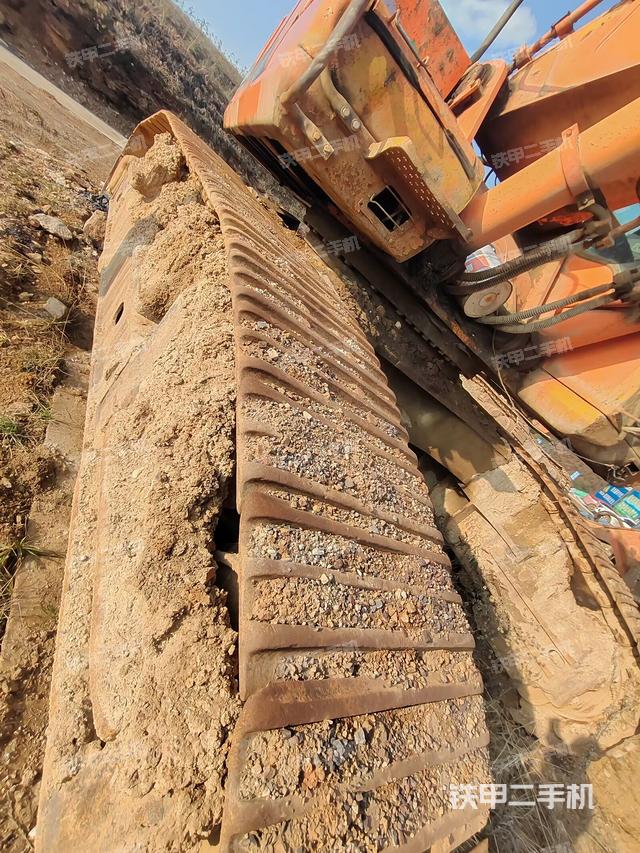 右側(cè)履帶整體（行走機(jī)構(gòu)）