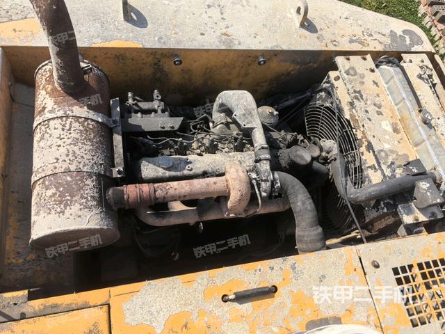 發(fā)動(dòng)機(jī)室（上車部件）