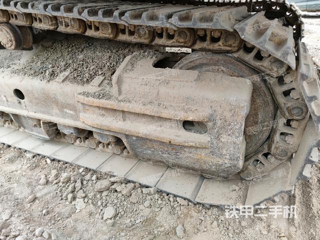 右側(cè)行走馬達(dá)蓋板（行走機構(gòu)）