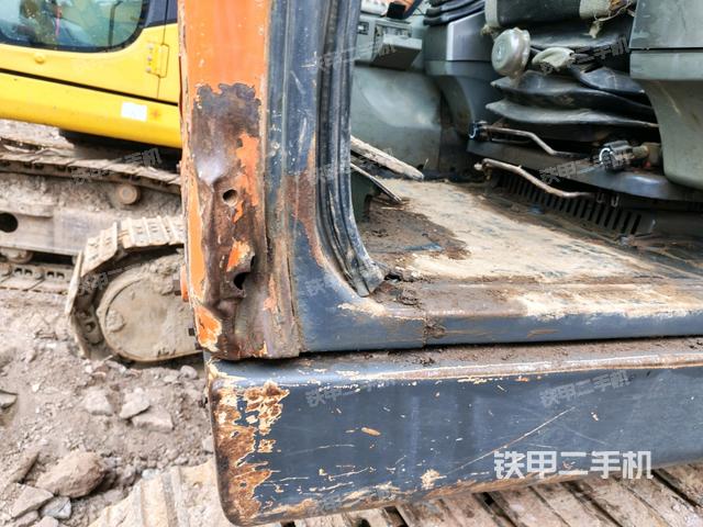 頂棚整體(駕駛室部分) 頂棚整體(駕駛室部分)