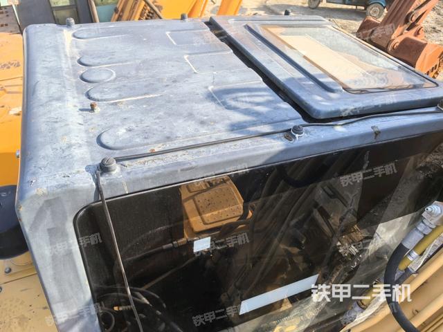 駕駛室頂部（整機(jī)外觀）