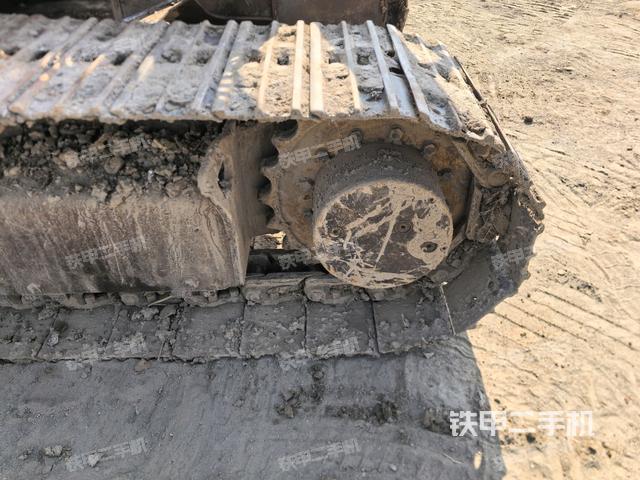 左驅(qū)動(dòng)輪（行走機(jī)構(gòu)）