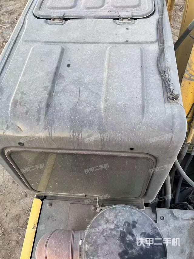 駕駛室頂部（整機(jī)外觀）