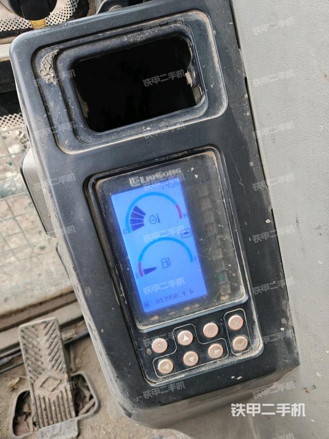 显示屏 （驾驶室部分）