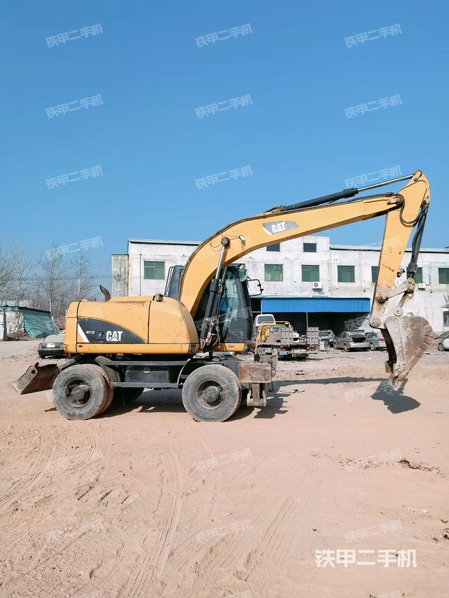 整機(jī)右后45°(整機(jī)外觀) 整機(jī)右后45°(整機(jī)外觀)