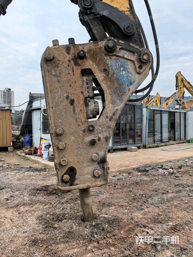 小臂整體左后（工作和回轉(zhuǎn)裝置）