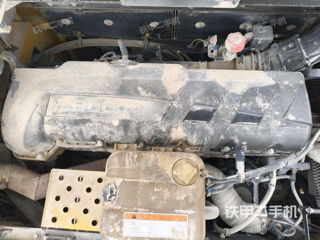 發(fā)動(dòng)機(jī)室（上車部件）