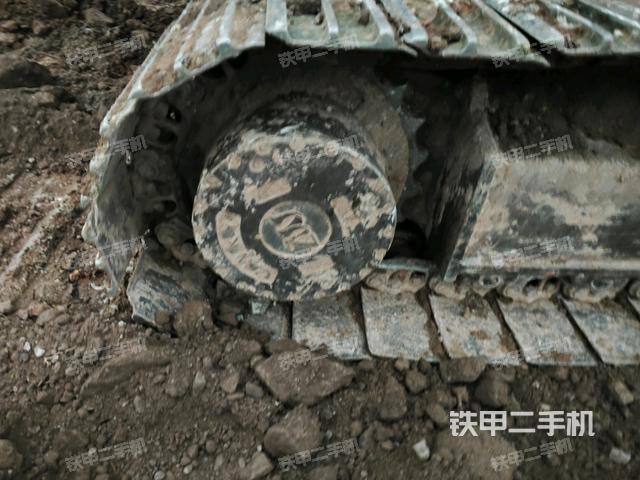 右驅(qū)動(dòng)輪（行走機(jī)構(gòu)）