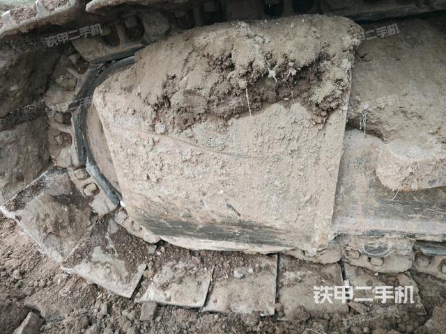 左導(dǎo)向輪（行走機(jī)構(gòu)）