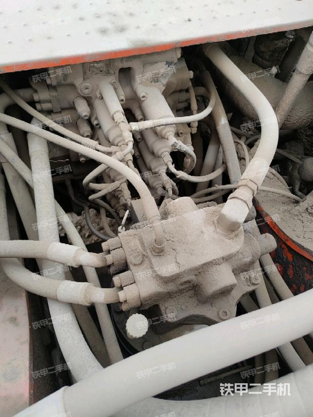 回轉(zhuǎn)馬達(dá)（上車部件）