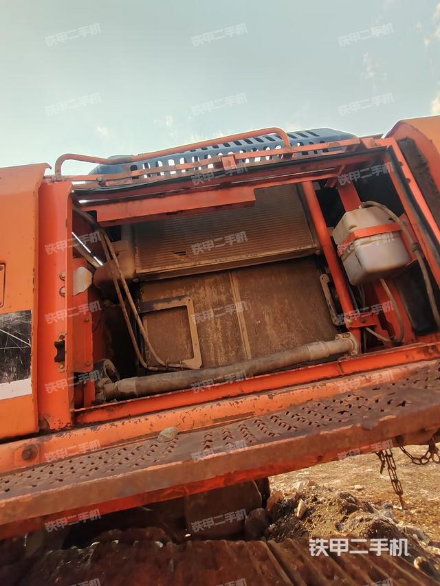 散熱器正面（大件艙室）