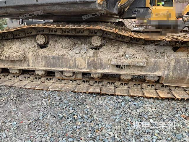 單側(cè)履帶整體（整機(jī)外觀）