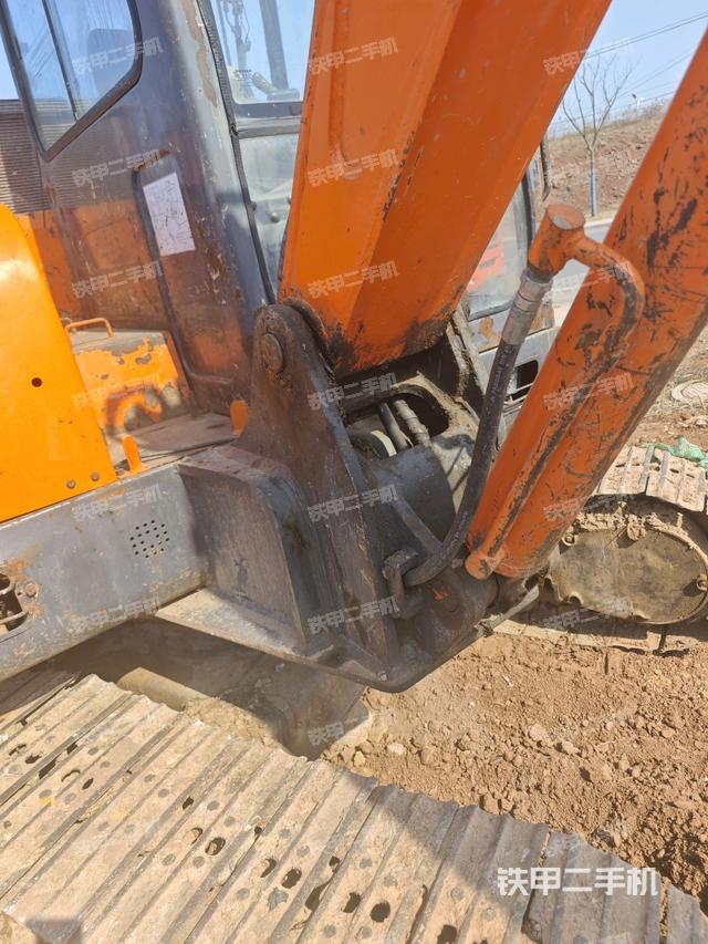 小臂整體左后（工作和回轉(zhuǎn)裝置）