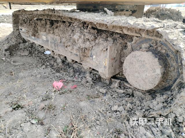 左側(cè)履帶整體?（行走機(jī)構(gòu)）