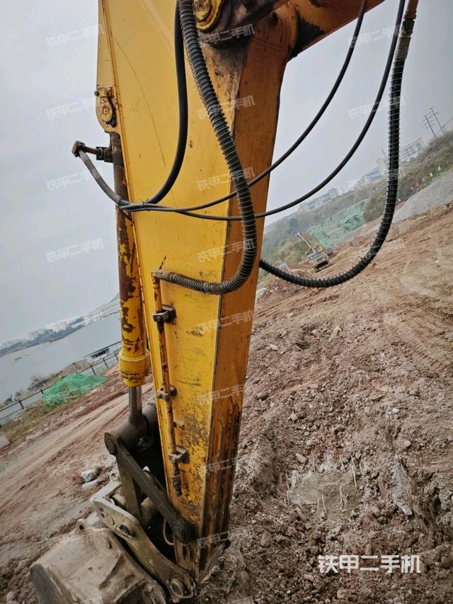 小臂整體左后（工作和回轉(zhuǎn)裝置）