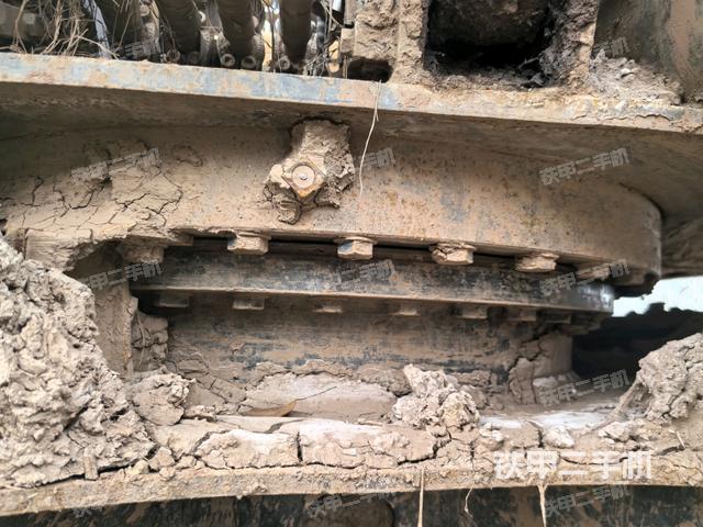 轉(zhuǎn)盤和下車架正前（工作和回轉(zhuǎn)裝置）