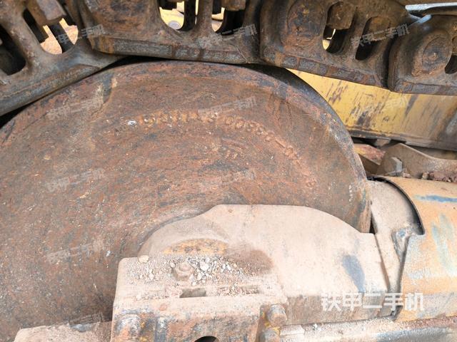 推土鏟右后（推土機底盤及工作裝置）