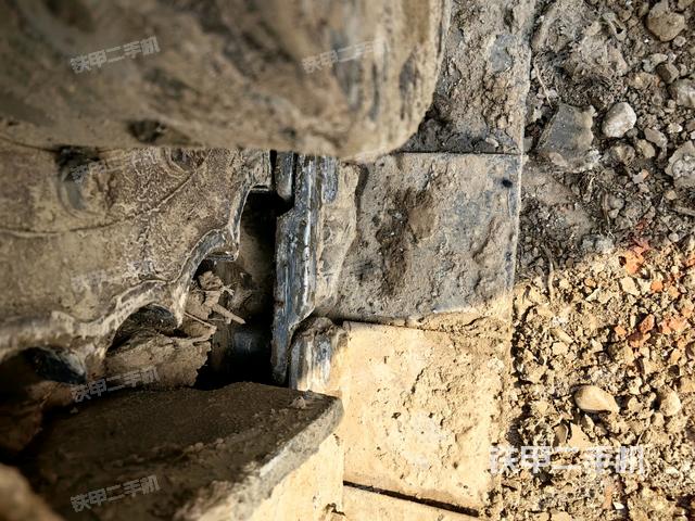 右驅(qū)動輪(行走機(jī)構(gòu)) 右驅(qū)動輪(行走機(jī)構(gòu))