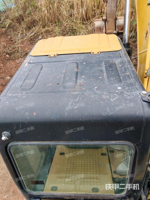 駕駛室頂部（整機(jī)外觀）